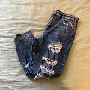 American Eagle High Wasted Distressed Jeans